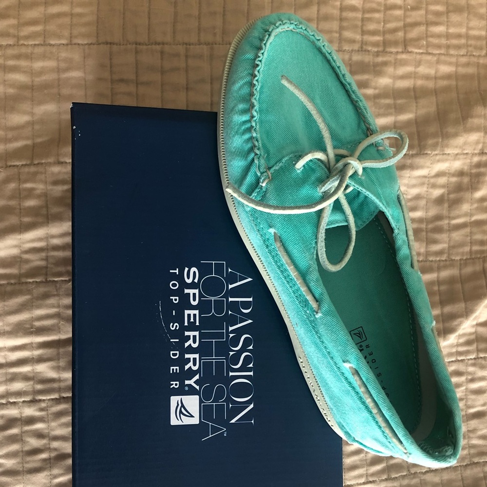 Sperry NWT Turquoise Sneakers